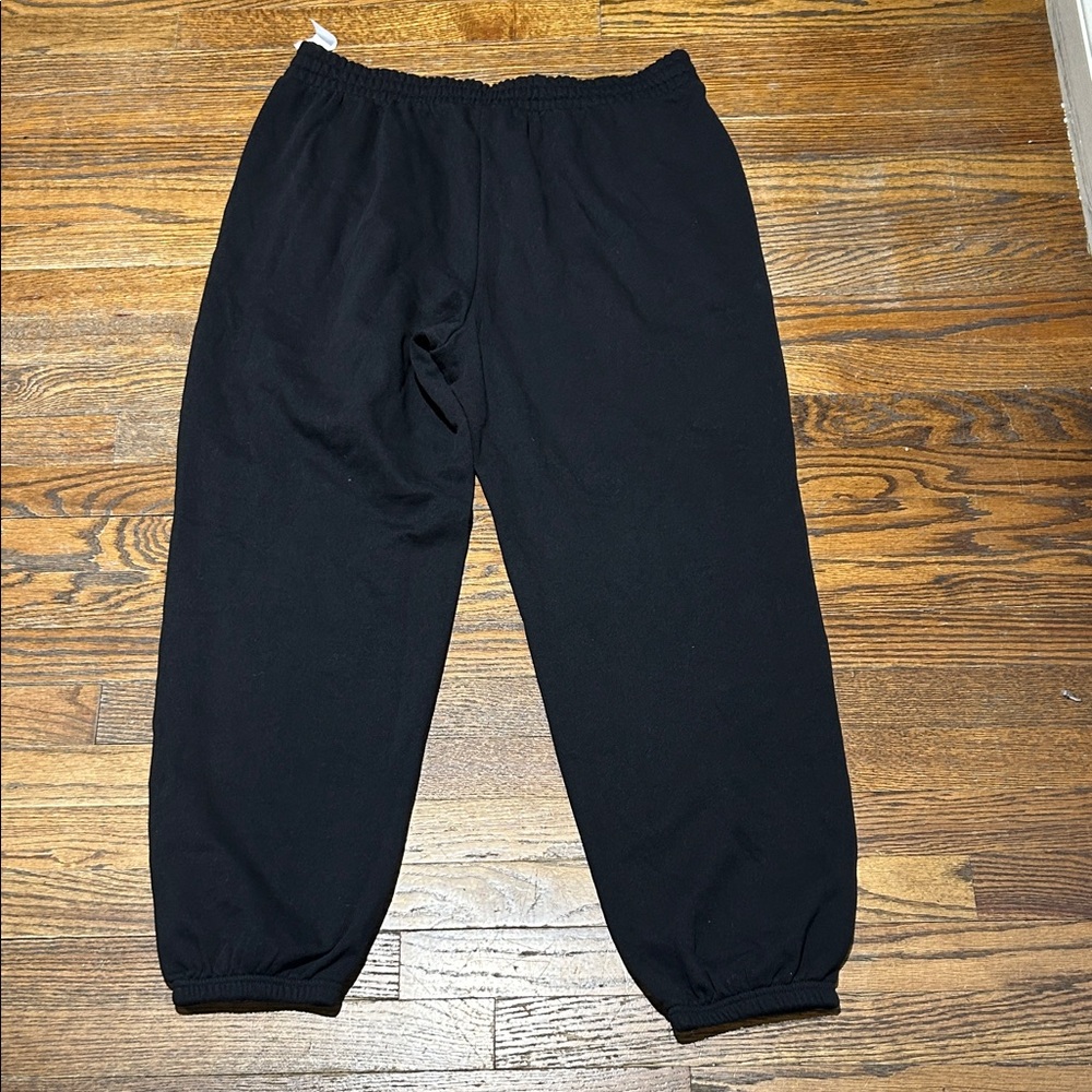 Old Navy Women's Black Joggers - Picture 6 of 6